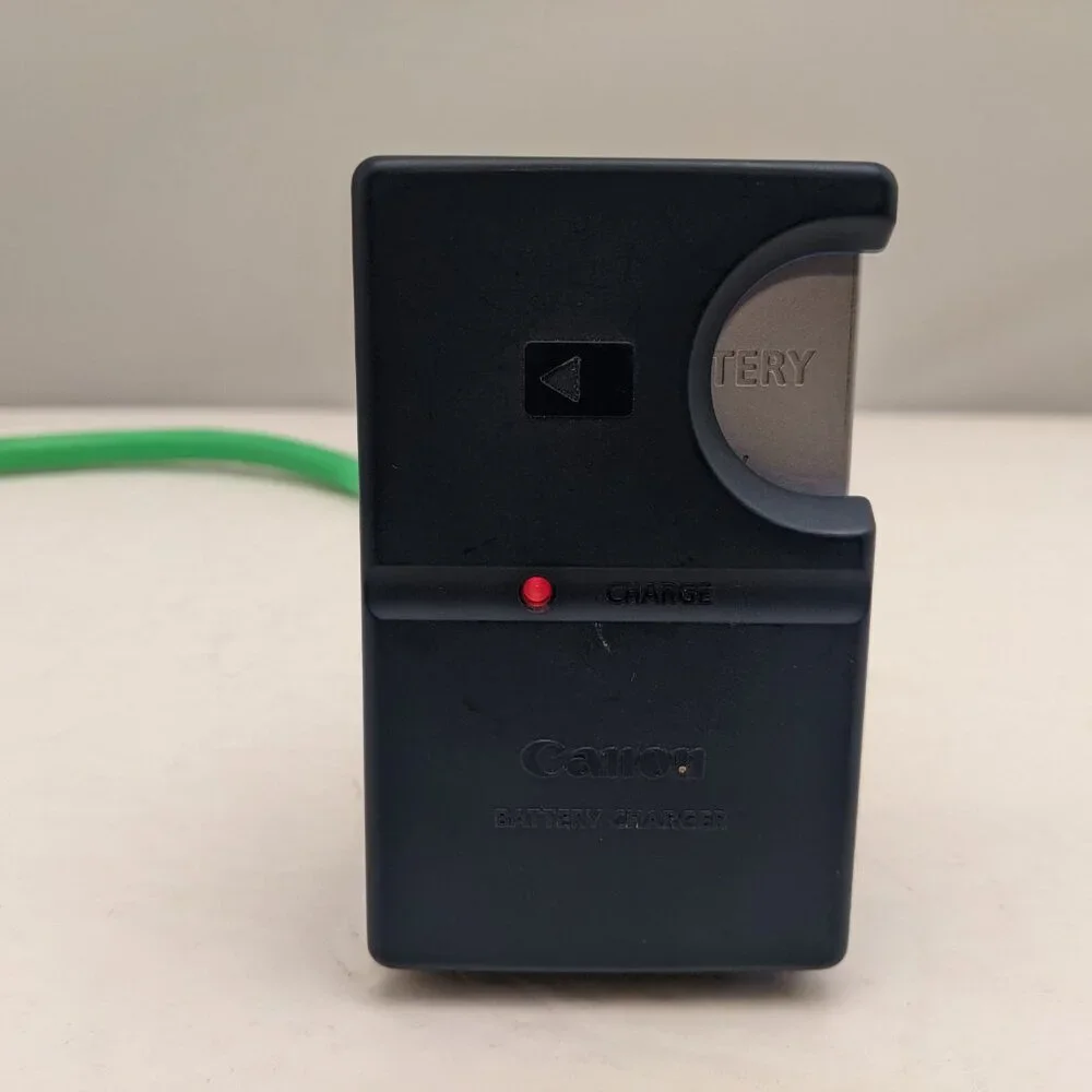 CANON CB-2LS Charger & Digital Concepts BP-1LHCL Rechargeable Li-Ion Pack USED